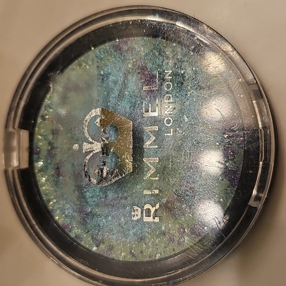 Shadows - Picture 8 of 16